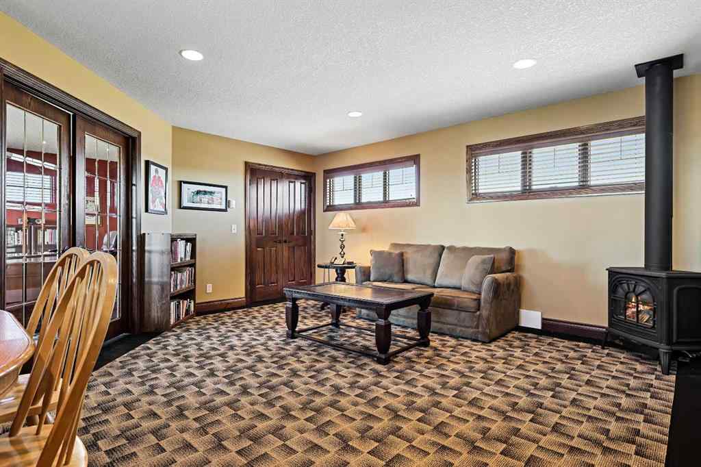 MLS® A2214578 - 386065 96 Street W in NONE Rural Foothills County, Residential