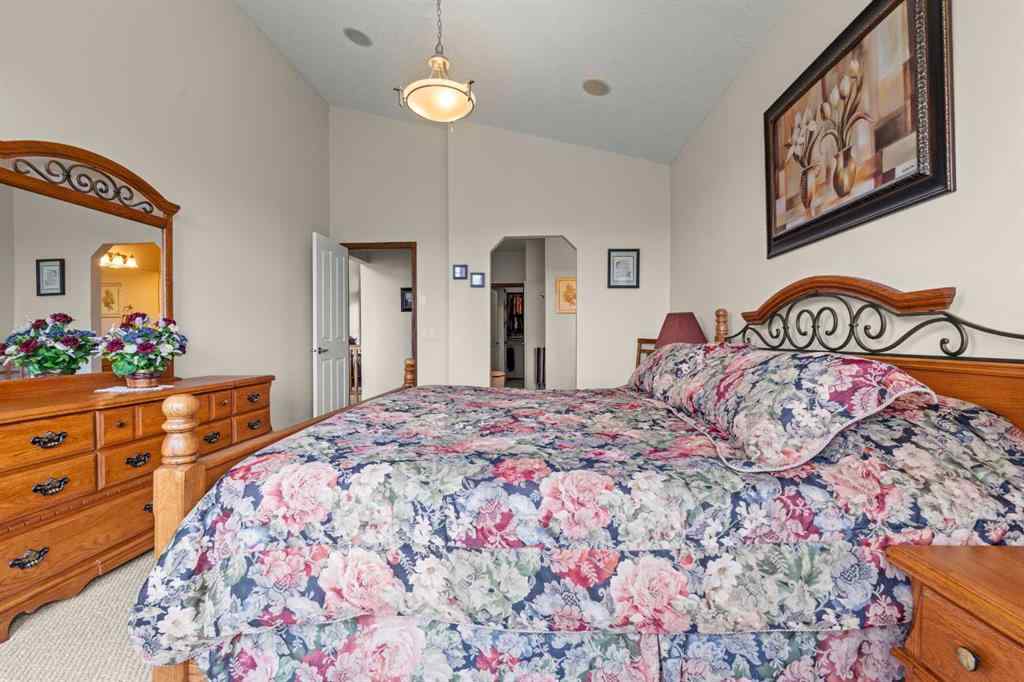 MLS® A2214598 - 421 Boulder Creek Way SE in Boulder Creek Estates Langdon, Residential