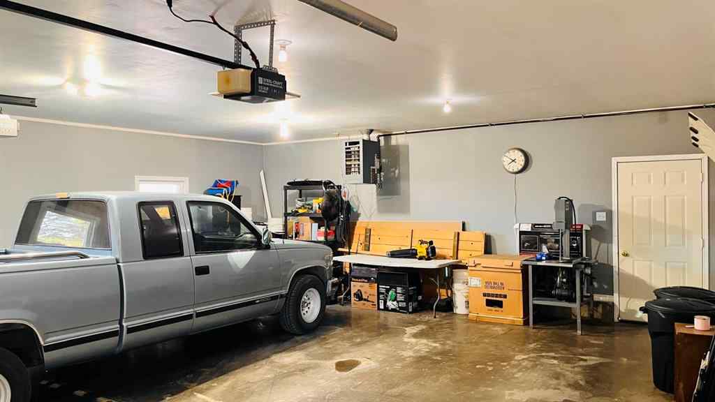 MLS® A2214609 - 120044 TWP RD 110 Road  in NONE Burdett, Residential