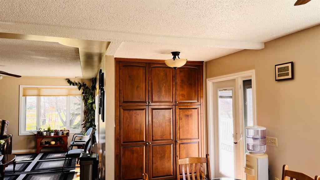 MLS® A2214609 - 120044 TWP RD 110 Road  in NONE Burdett, Residential