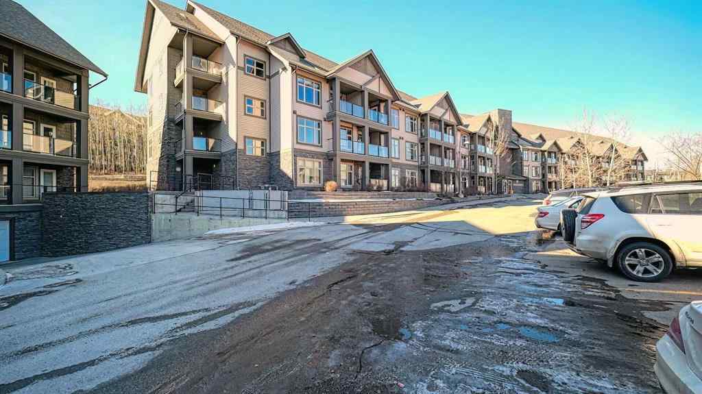 MLS® A2214621 - Unit #122 15 Aspenmont Heights SW in Aspen Woods Calgary, Residential