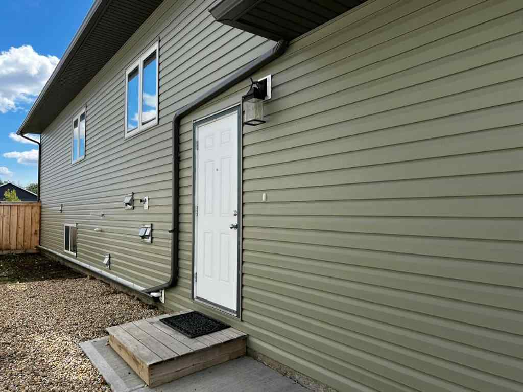 MLS® A2214653 - 10404 103 Avenue  in NONE Sexsmith, Residential