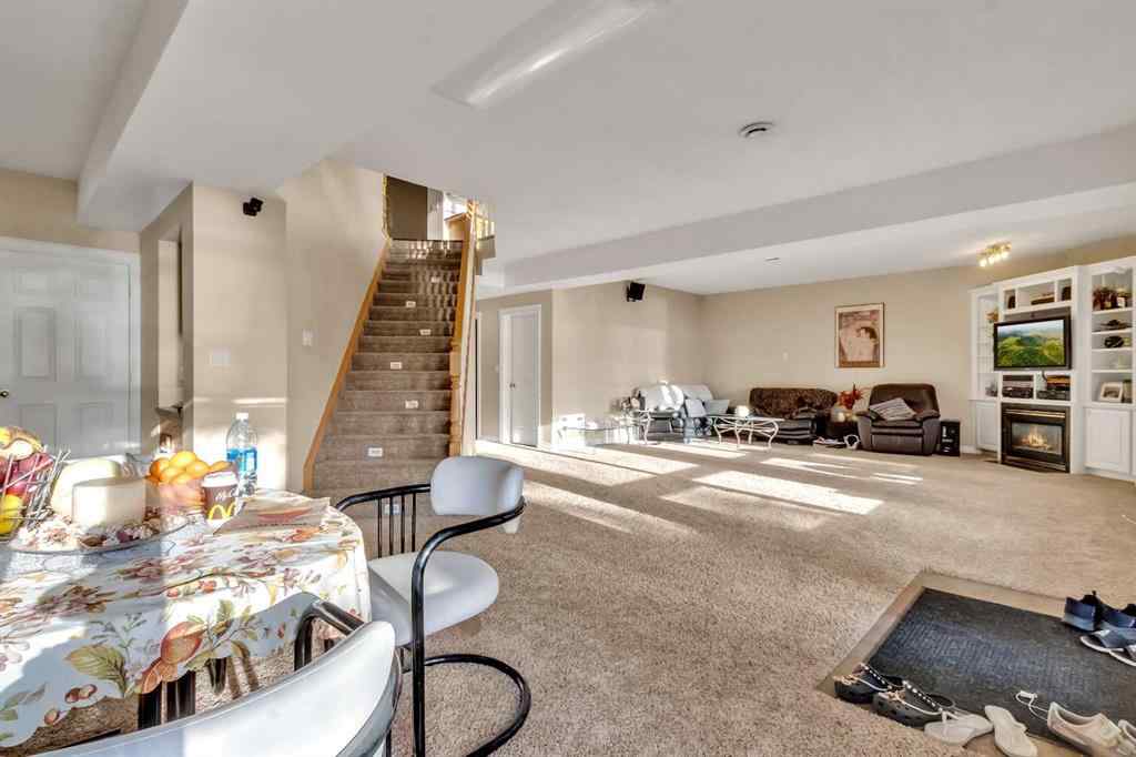 MLS® A2214756 - 627 East Chestermere Drive  in East Chestermere Chestermere, Residential