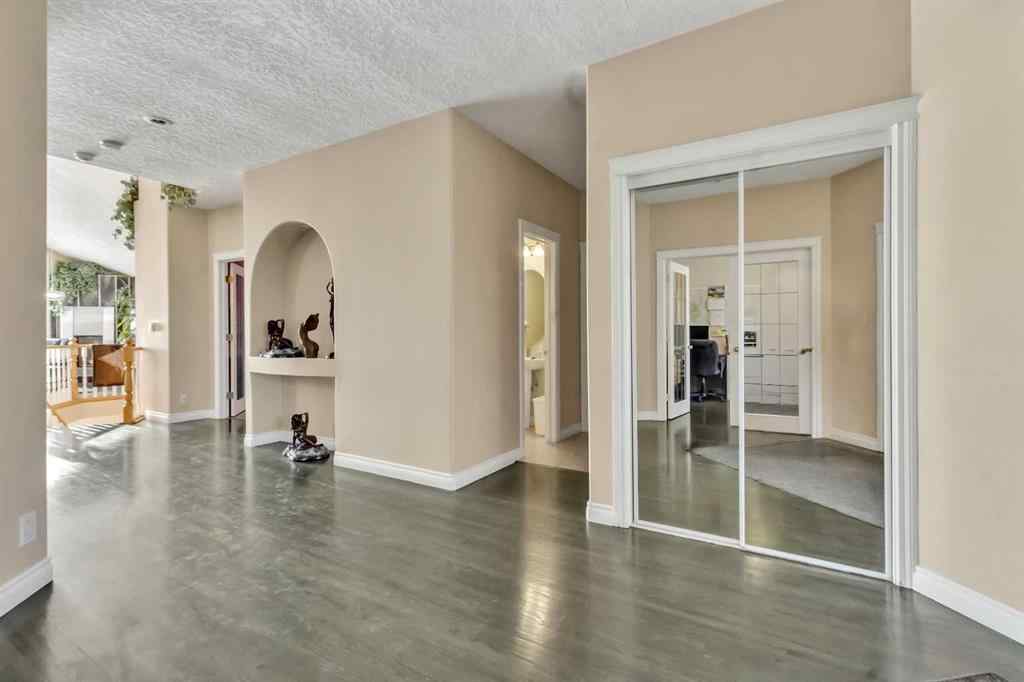 MLS® A2214756 - 627 East Chestermere Drive  in East Chestermere Chestermere, Residential