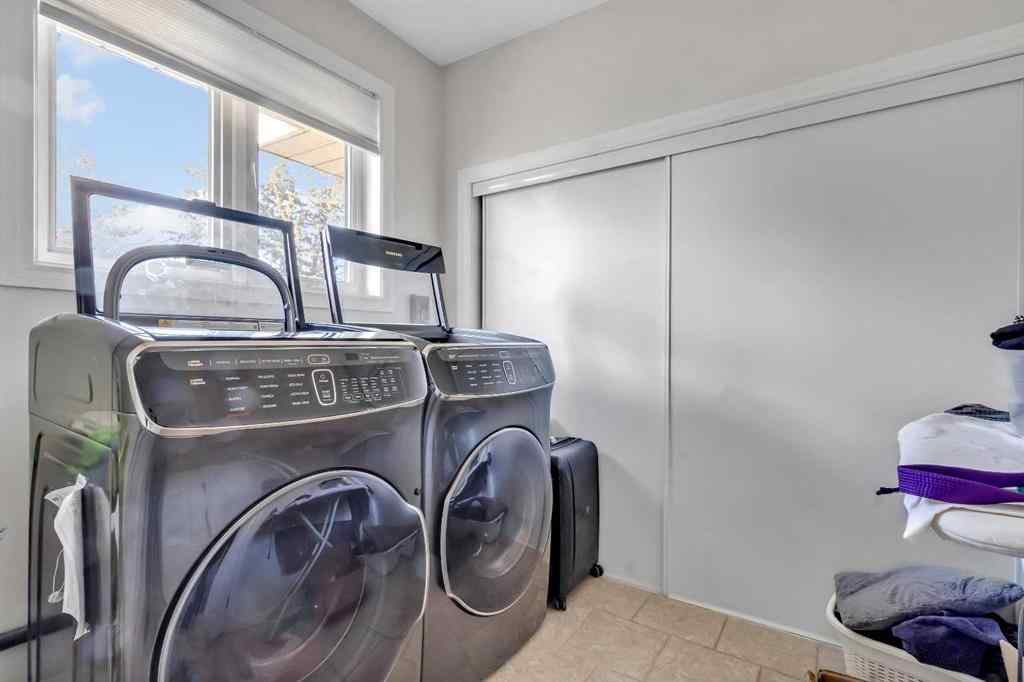 MLS® A2214756 - 627 East Chestermere Drive  in East Chestermere Chestermere, Residential