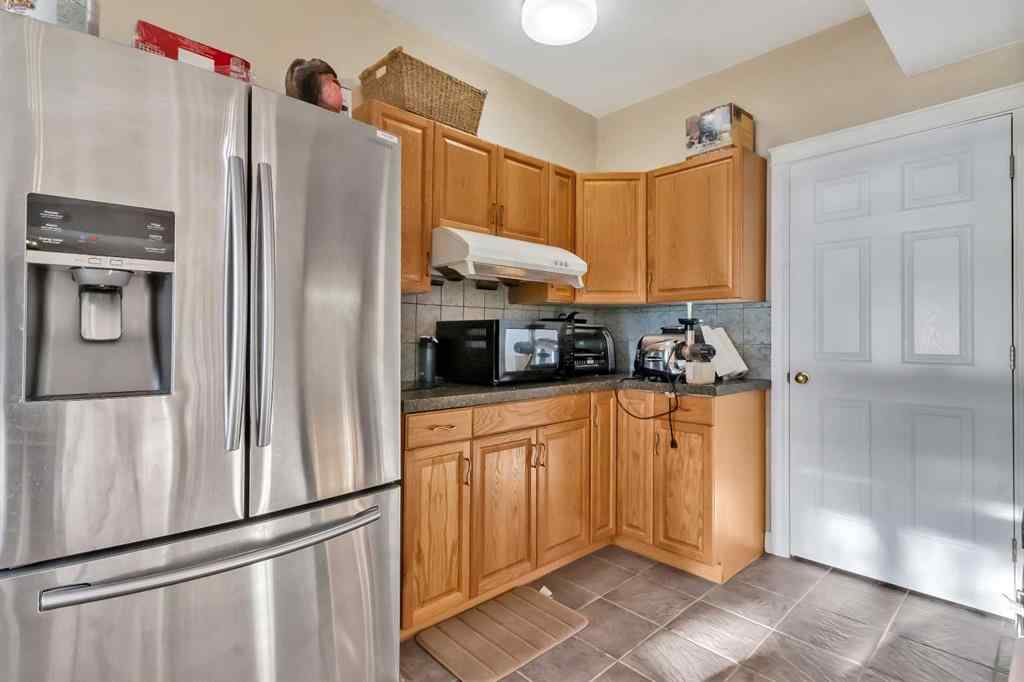 MLS® A2214756 - 627 East Chestermere Drive  in East Chestermere Chestermere, Residential
