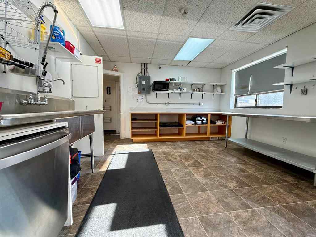 MLS® A2214763 - 5010 50 Avenue  in Central Stettler, Commercial