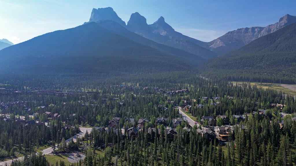 MLS® A2214778 - 207 Miskow Close  in Three Sisters Canmore, Residential