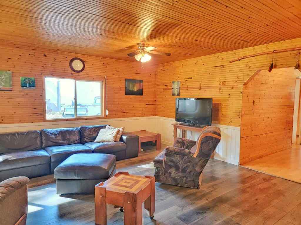 MLS® A2214790 - 3252 Lake View Drive  in NONE Calling Lake, Residential