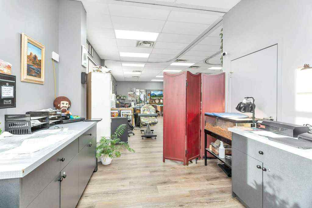 MLS® A2214815 - Unit #11 6200 67A Street  in Glendale Red Deer, Commercial
