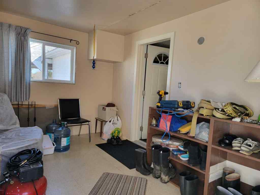 MLS® A2214831 - 1821 Calling River Road N in NONE Calling Lake, Residential