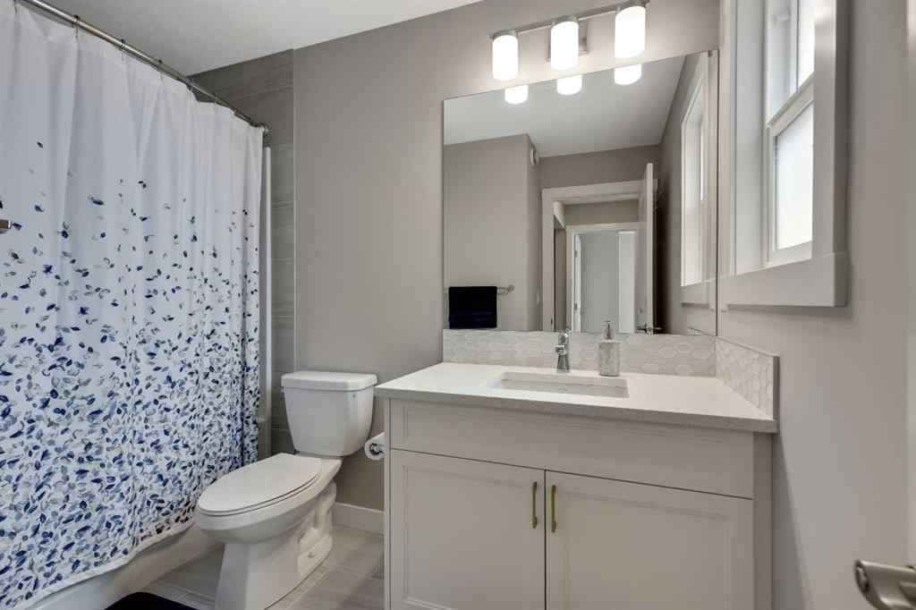 MLS® A2214962 - 216 Creekstone Row SW in Pine Creek Calgary, Residential