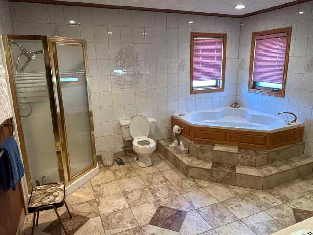 MLS® A2214995 - 39060A Range Road 270   in NONE Rural Red Deer County, Residential