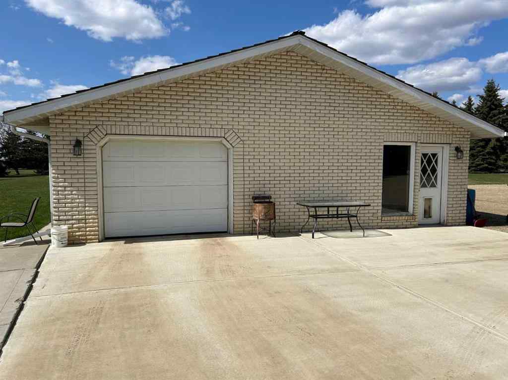 MLS® A2214995 - 39060A Range Road 270   in NONE Rural Red Deer County, Residential