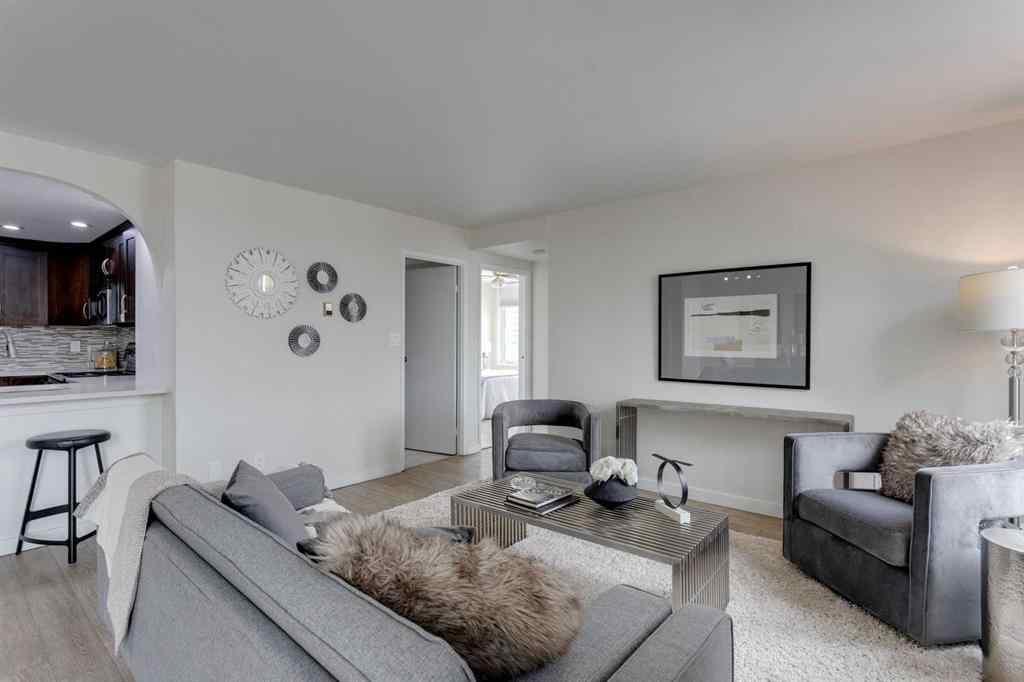 MLS® A2214996 - Unit #550 310 8 Street SW in Downtown Commercial Core Calgary, Residential