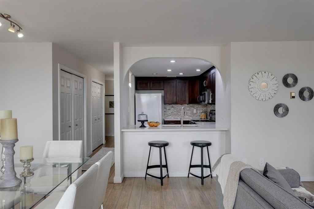 MLS® A2214996 - Unit #550 310 8 Street SW in Downtown Commercial Core Calgary, Residential