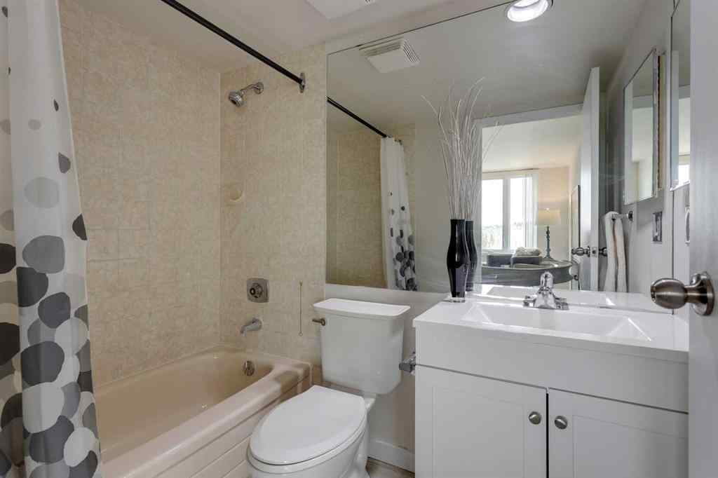 MLS® A2214996 - Unit #550 310 8 Street SW in Downtown Commercial Core Calgary, Residential