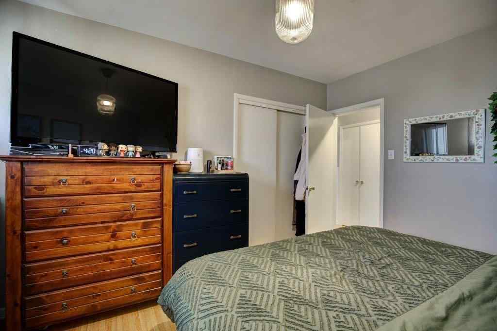 MLS® A2215051 - 203 43 Avenue SW in Parkhill Calgary, Residential