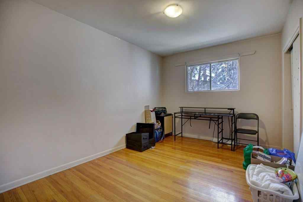 MLS® A2215051 - 203 43 Avenue SW in Parkhill Calgary, Residential