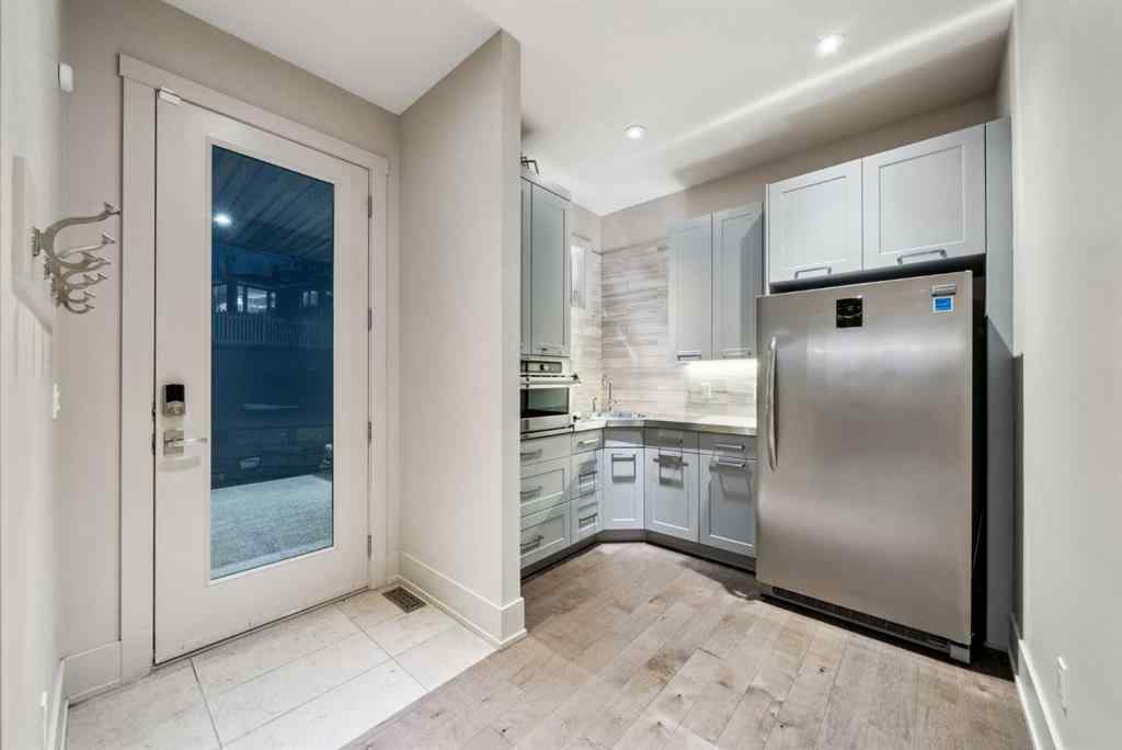 MLS® A2215059 - 625 Britannia Drive SW in Elboya Calgary, Residential