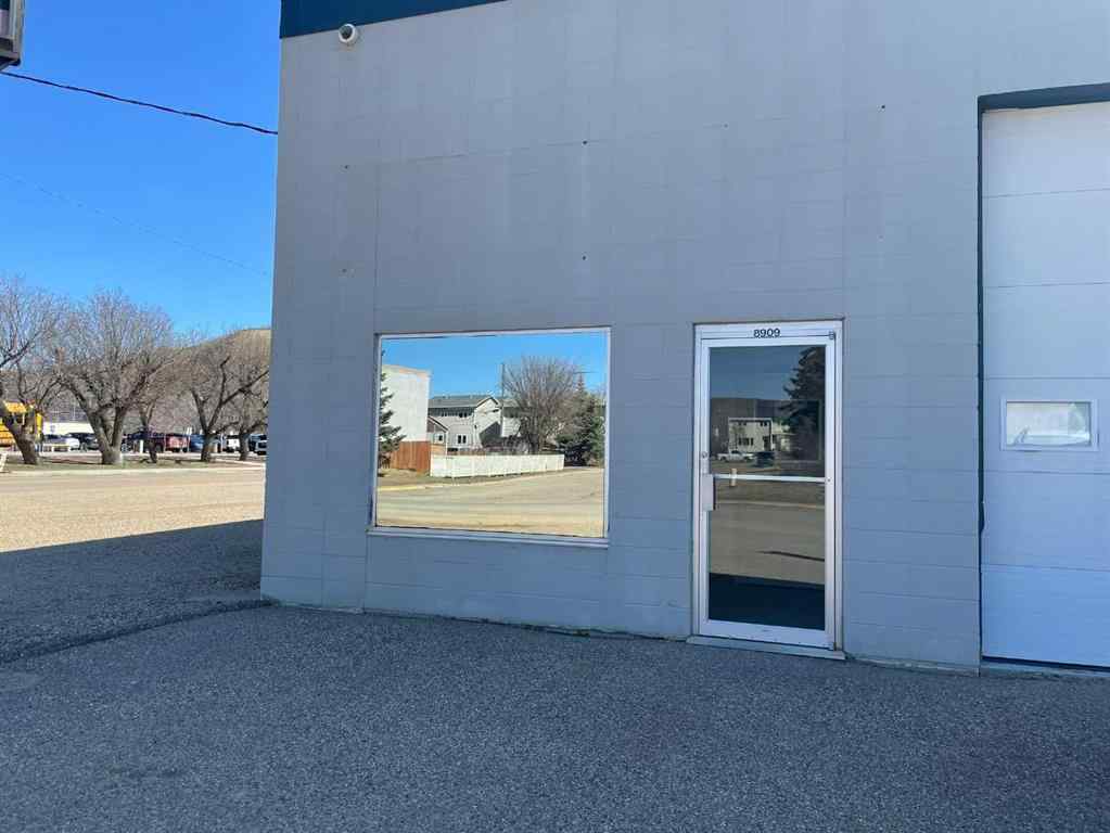 MLS® A2215081 - Unit #3 8909 96 Street  in North End Peace River, Commercial