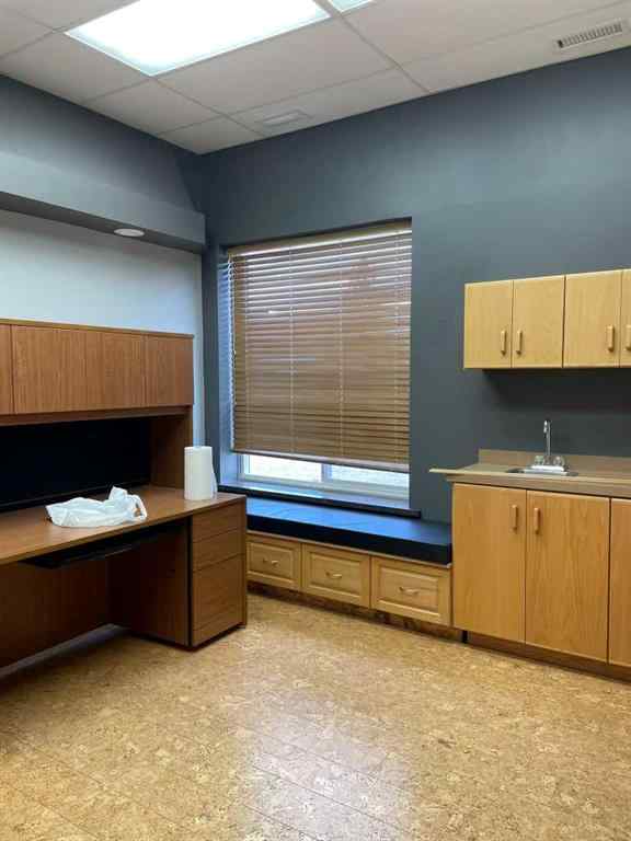 MLS® A2215081 - Unit #3 8909 96 Street  in North End Peace River, Commercial