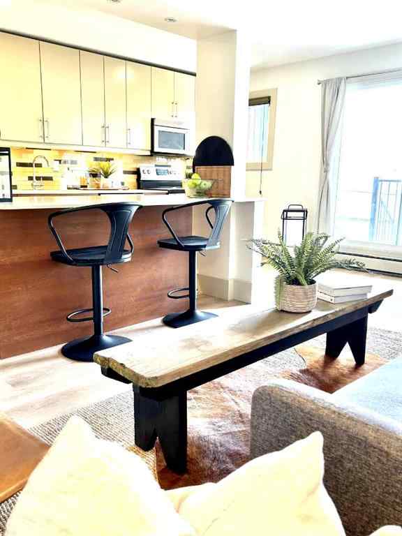 MLS® A2215103 - Unit #104 1603 26 Avenue SW in South Calgary Calgary, Residential
