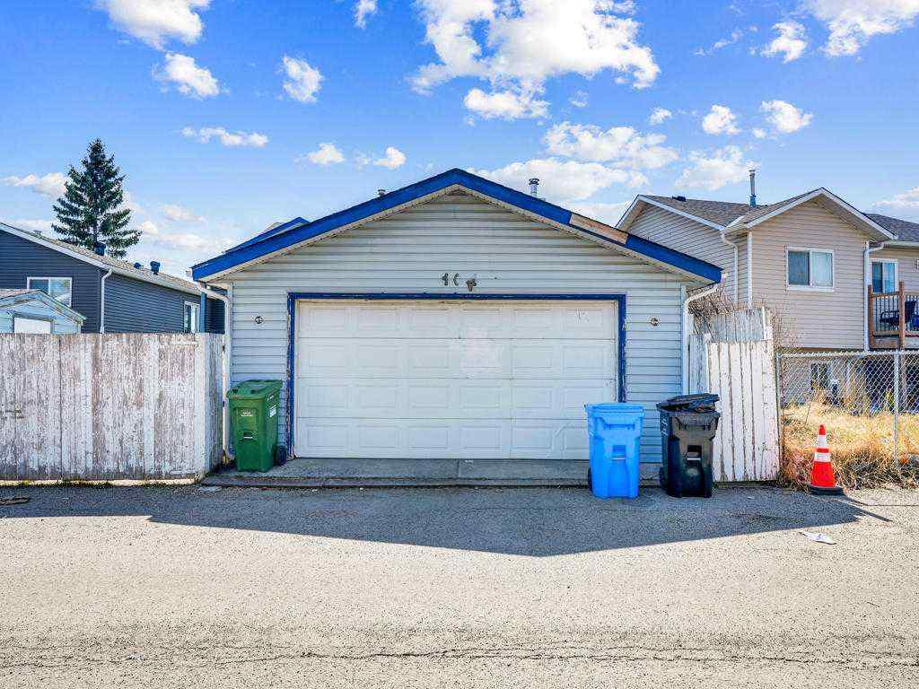 MLS® A2215131 - 104 Falshire Close NE in Falconridge Calgary, Residential
