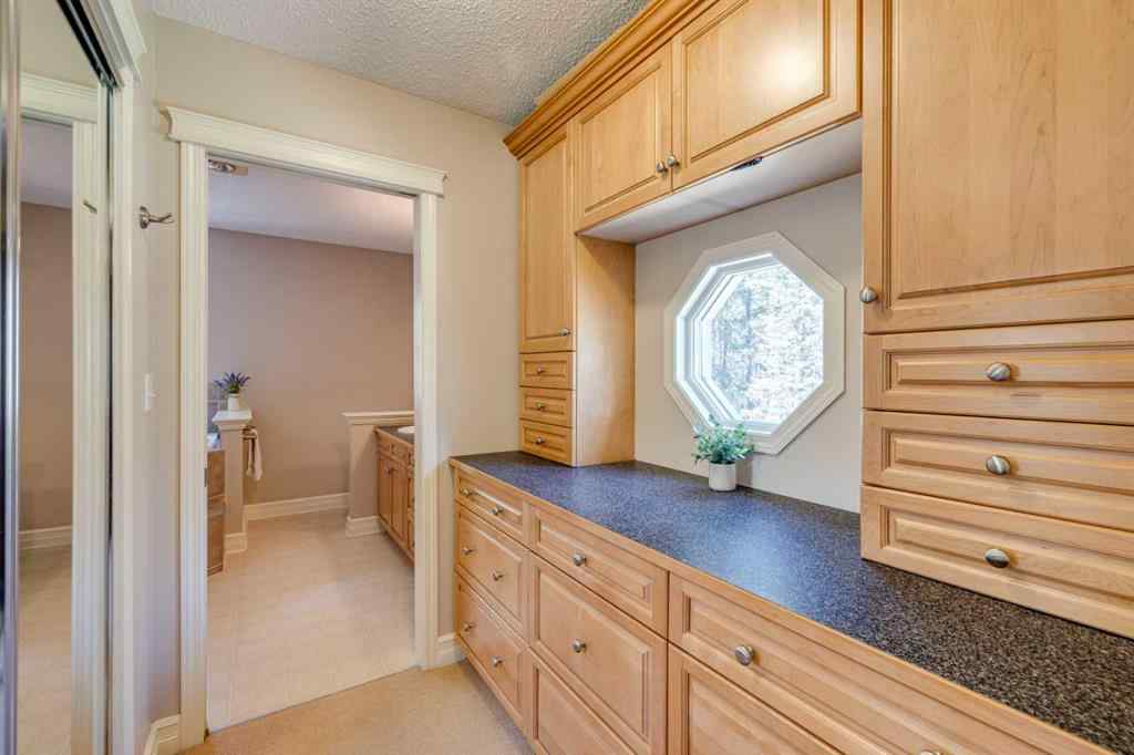 MLS® A2215187 - 118 Mountain Lion Drive  in Wintergreen_BC Bragg Creek, Residential