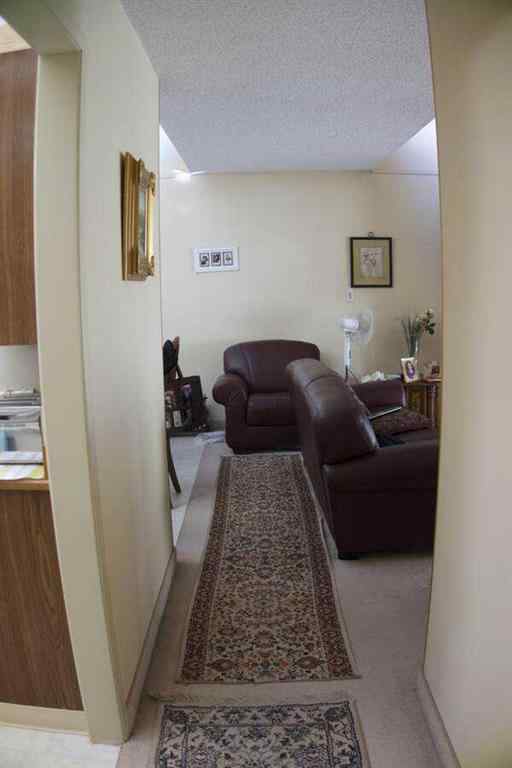 MLS® A2215203 - Unit #407 3719C 49 Street NW in Varsity Calgary, Residential