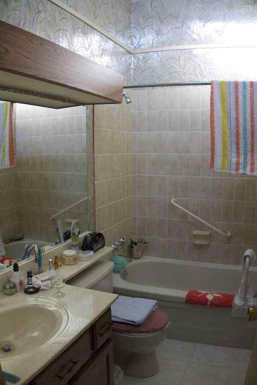 MLS® A2215203 - Unit #407 3719C 49 Street NW in Varsity Calgary, Residential