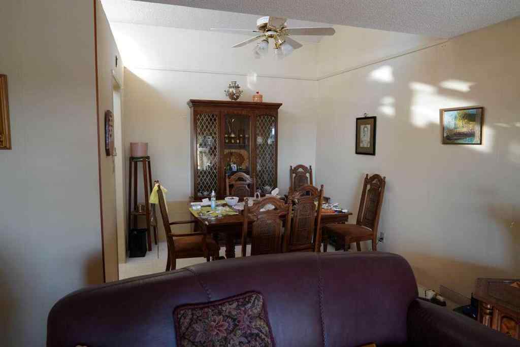 MLS® A2215203 - Unit #407 3719C 49 Street NW in Varsity Calgary, Residential