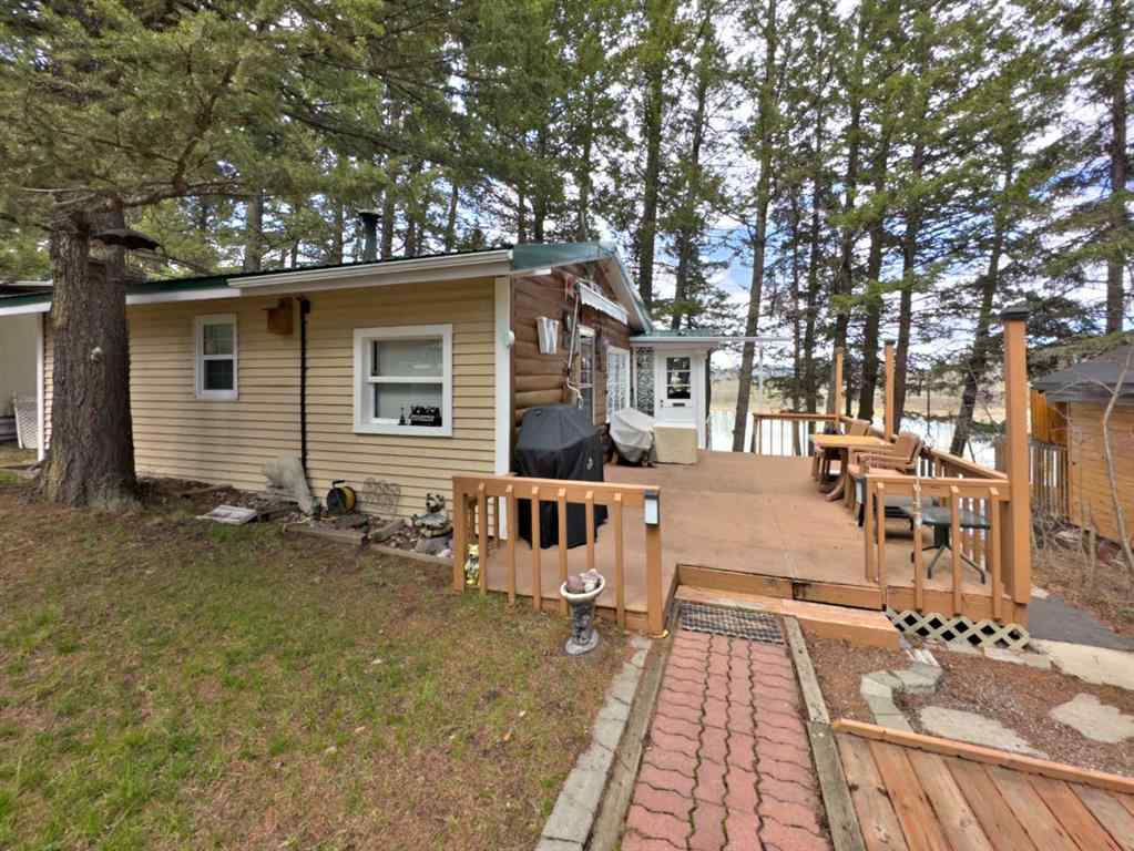 MLS® A2215237 - 12 Lee Lake Road   in NONE Rural Pincher Creek No. 9, M.D. of, Residential