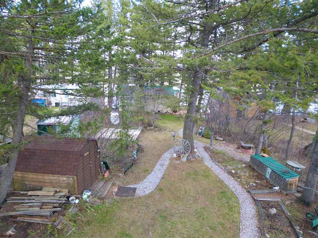 MLS® A2215237 - 12 Lee Lake Road   in NONE Rural Pincher Creek No. 9, M.D. of, Residential