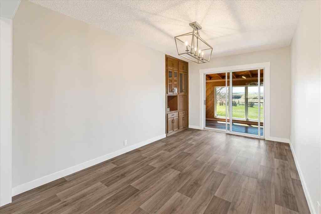 MLS® A2215307 - 204050 RR 245   in NONE Rural Vulcan County, Residential