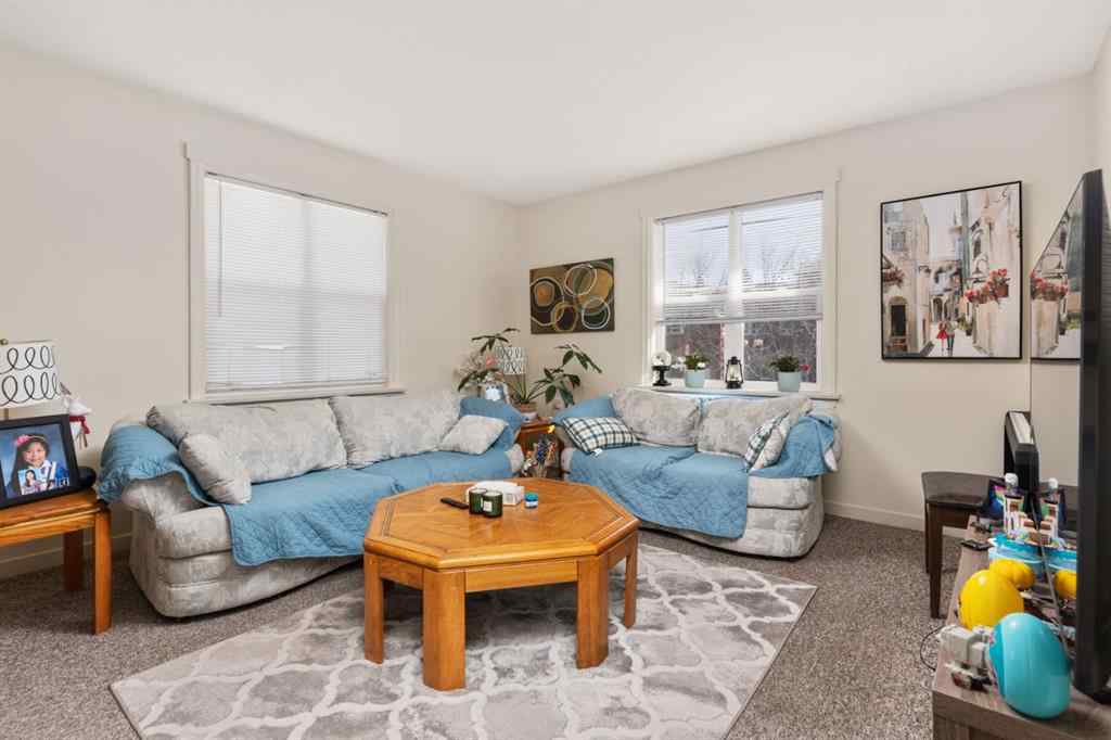 MLS® A2215344 - 5402 47 Avenue  in Mount Pleasant Camrose, Multi-Family