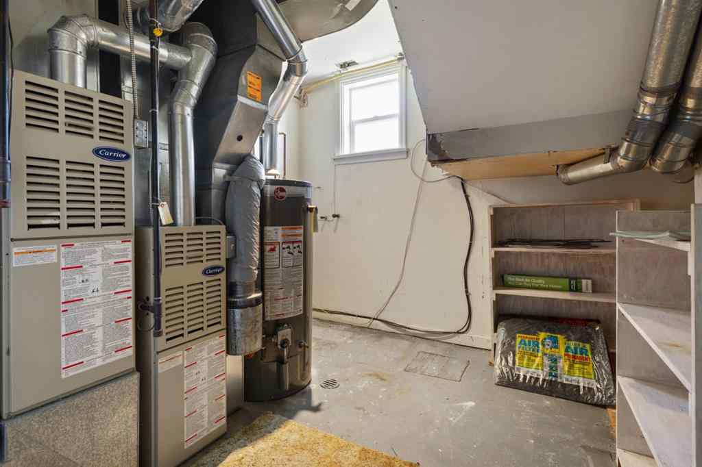 MLS® A2215344 - 5402 47 Avenue  in Mount Pleasant Camrose, Multi-Family