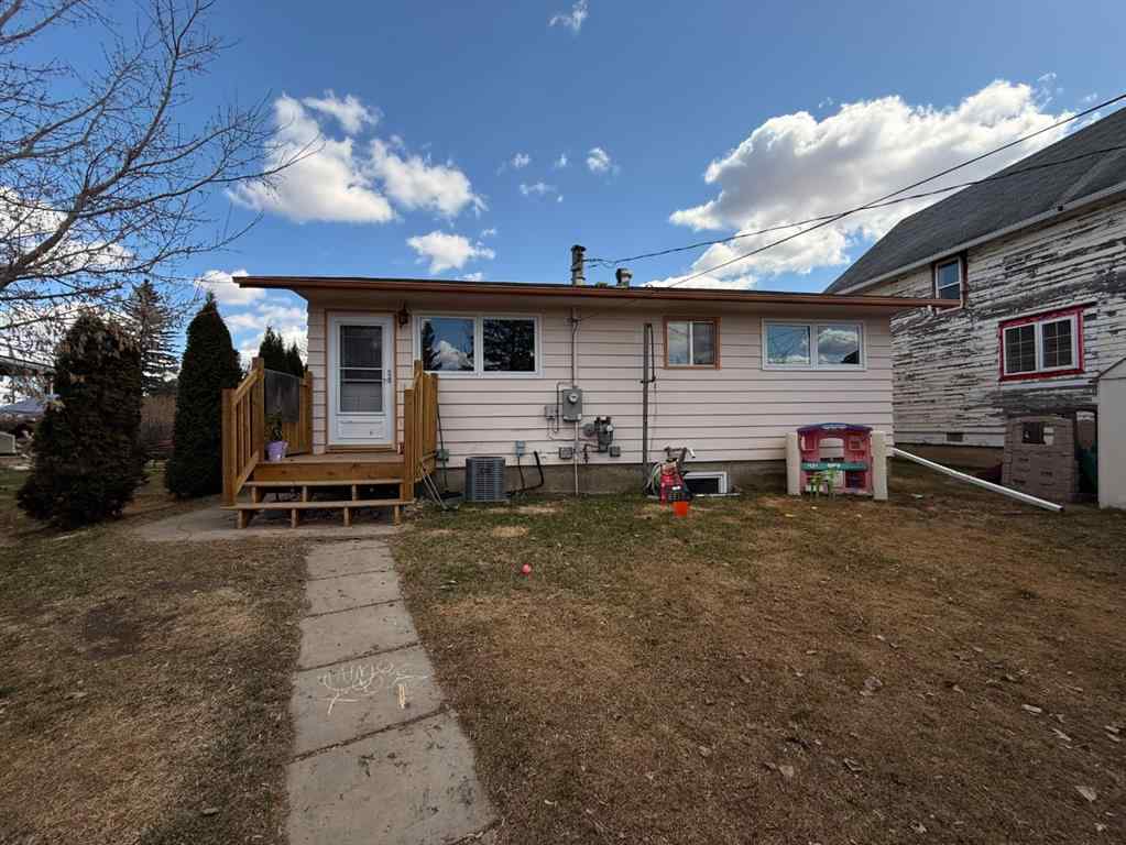 MLS® A2215357 - 122 Main Street  in NONE Lashburn, Residential