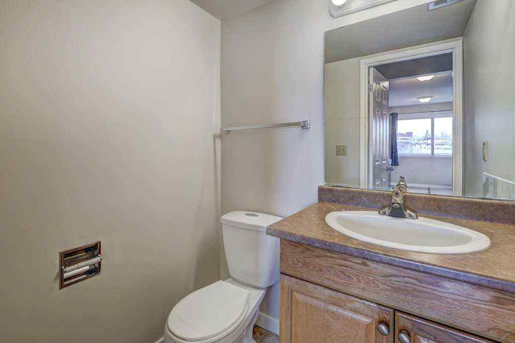 MLS® A2215361 - Unit #1 519 64 Street NE in Thorncliffe Calgary, Residential