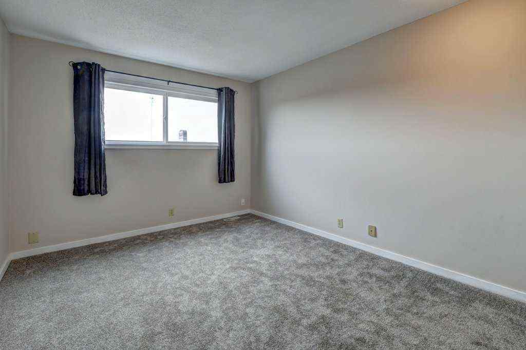 MLS® A2215361 - Unit #1 519 64 Street NE in Thorncliffe Calgary, Residential
