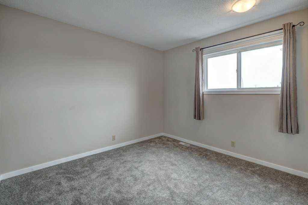 MLS® A2215361 - Unit #1 519 64 Street NE in Thorncliffe Calgary, Residential