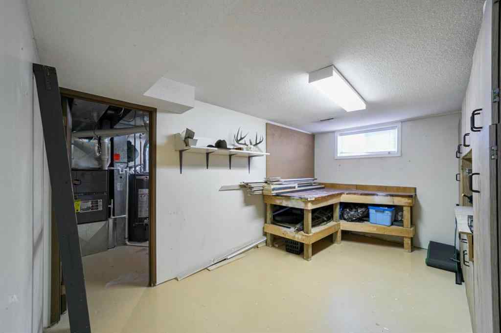 MLS® A2215396 - 4 Meadowlark Drive   in Sedgewick Sedgewick, Residential