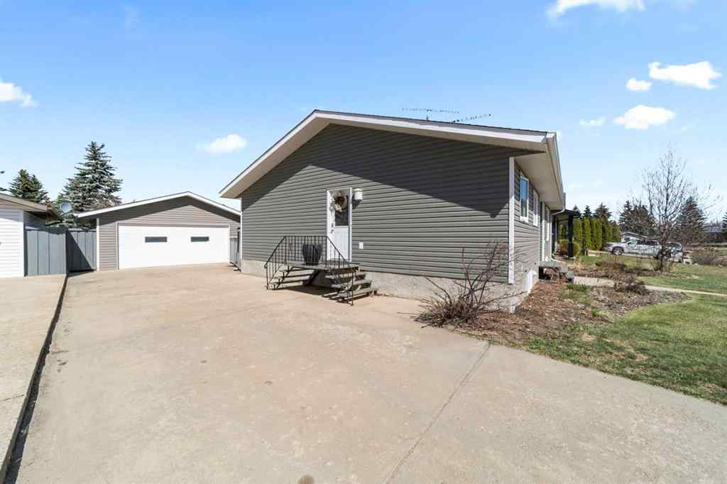 MLS® A2215396 - 4 Meadowlark Drive   in Sedgewick Sedgewick, Residential