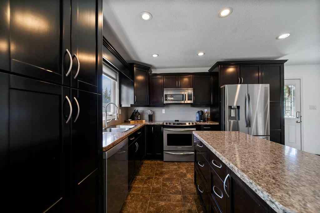 MLS® A2215396 - 4 Meadowlark Drive   in Sedgewick Sedgewick, Residential