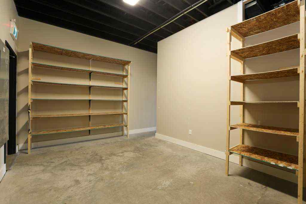 MLS® A2215418 - Unit #20 4012 4 Avenue S in Wt Hill Business Park Lethbridge, Commercial