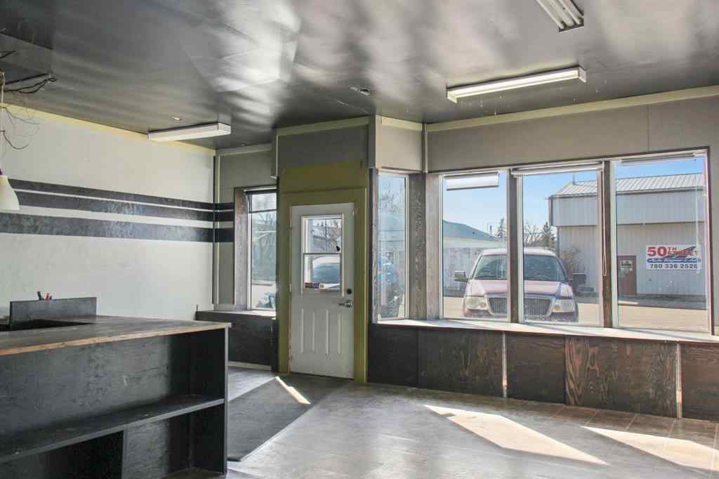 MLS® A2215423 - 5213 50 Street  in Viking Viking, Commercial