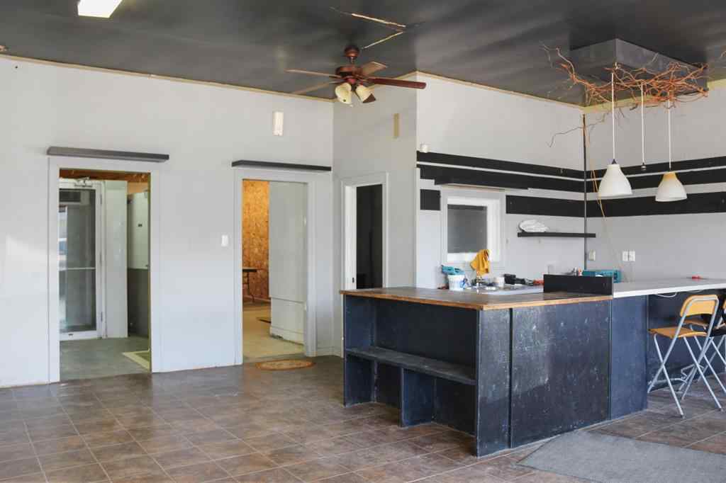 MLS® A2215423 - 5213 50 Street  in Viking Viking, Commercial
