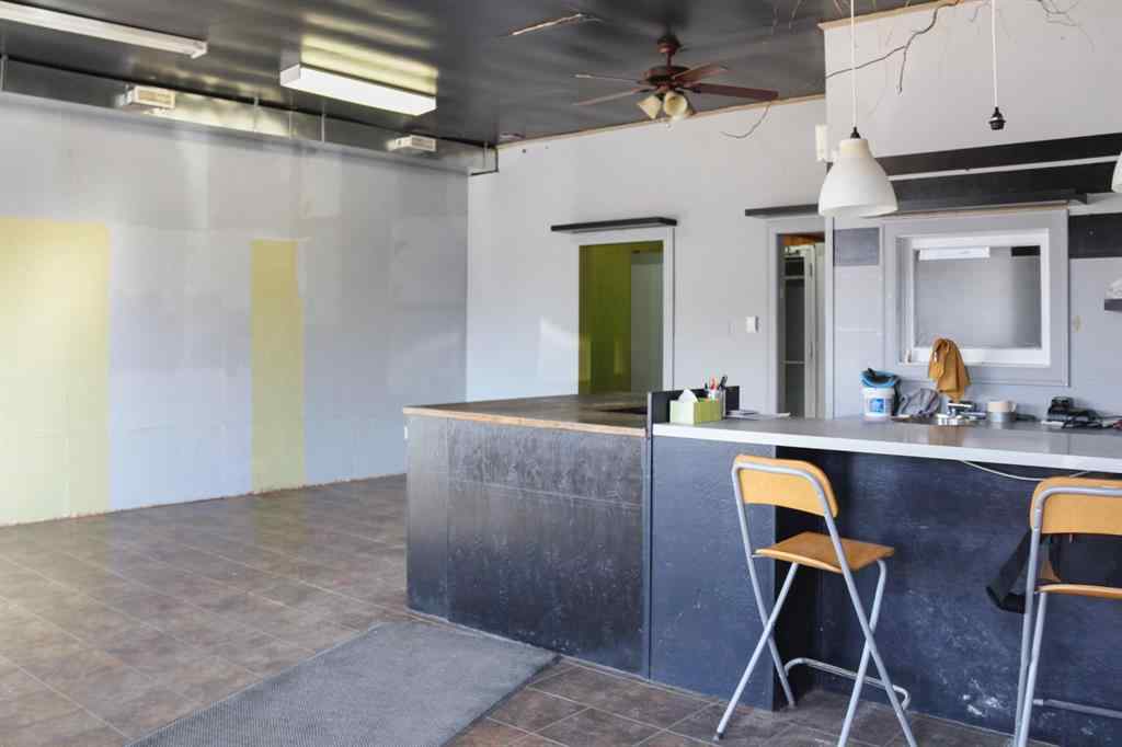 MLS® A2215423 - 5213 50 Street  in Viking Viking, Commercial