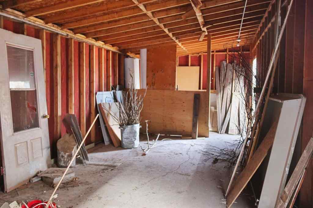 MLS® A2215423 - 5213 50 Street  in Viking Viking, Commercial