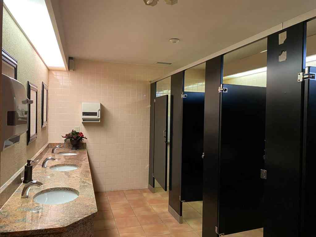 MLS® A2215461 - 1315 Freebairn Avenue  in NONE Pincher Creek, Commercial